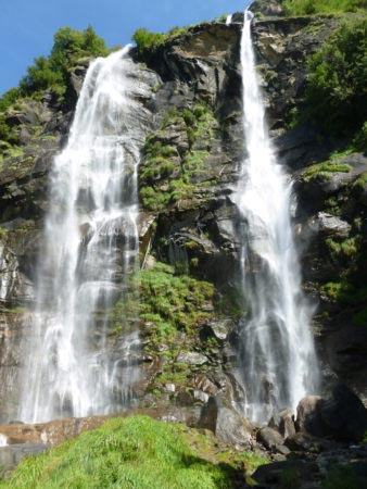 Cascate dell'Acquafraggia - Primo piano Cascate dell'Acquafraggia - Primo piano