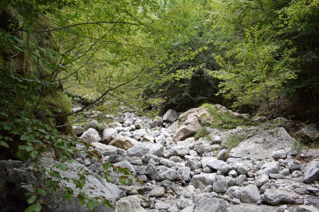 Valle dei Mulini - Letto sassoso del torrente