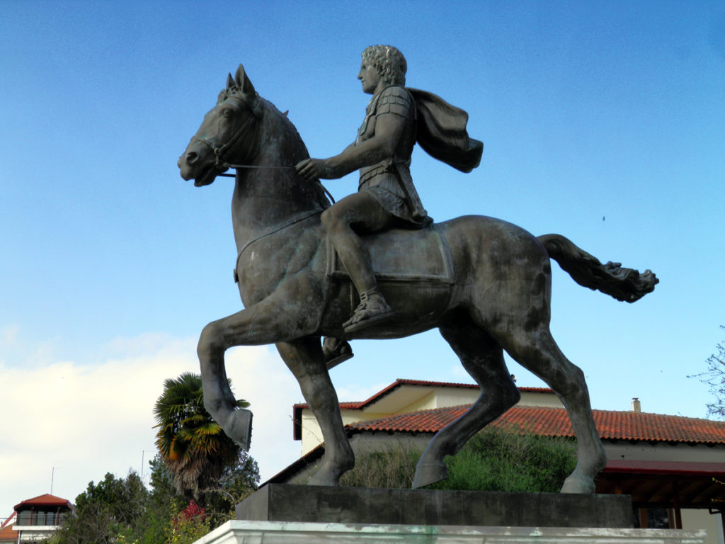 Alessandro Magno e Bucefalo con Nike - Statua